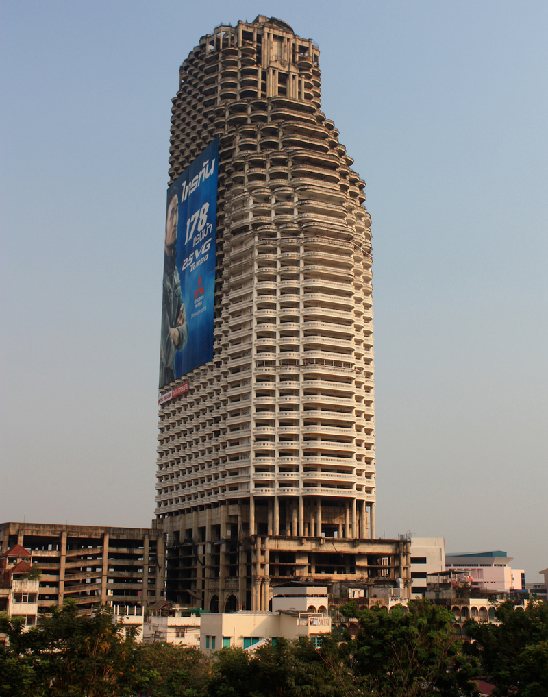 Illustration for article titled The Stark Beauty Of The World's Tallest Unoccupied Buildings